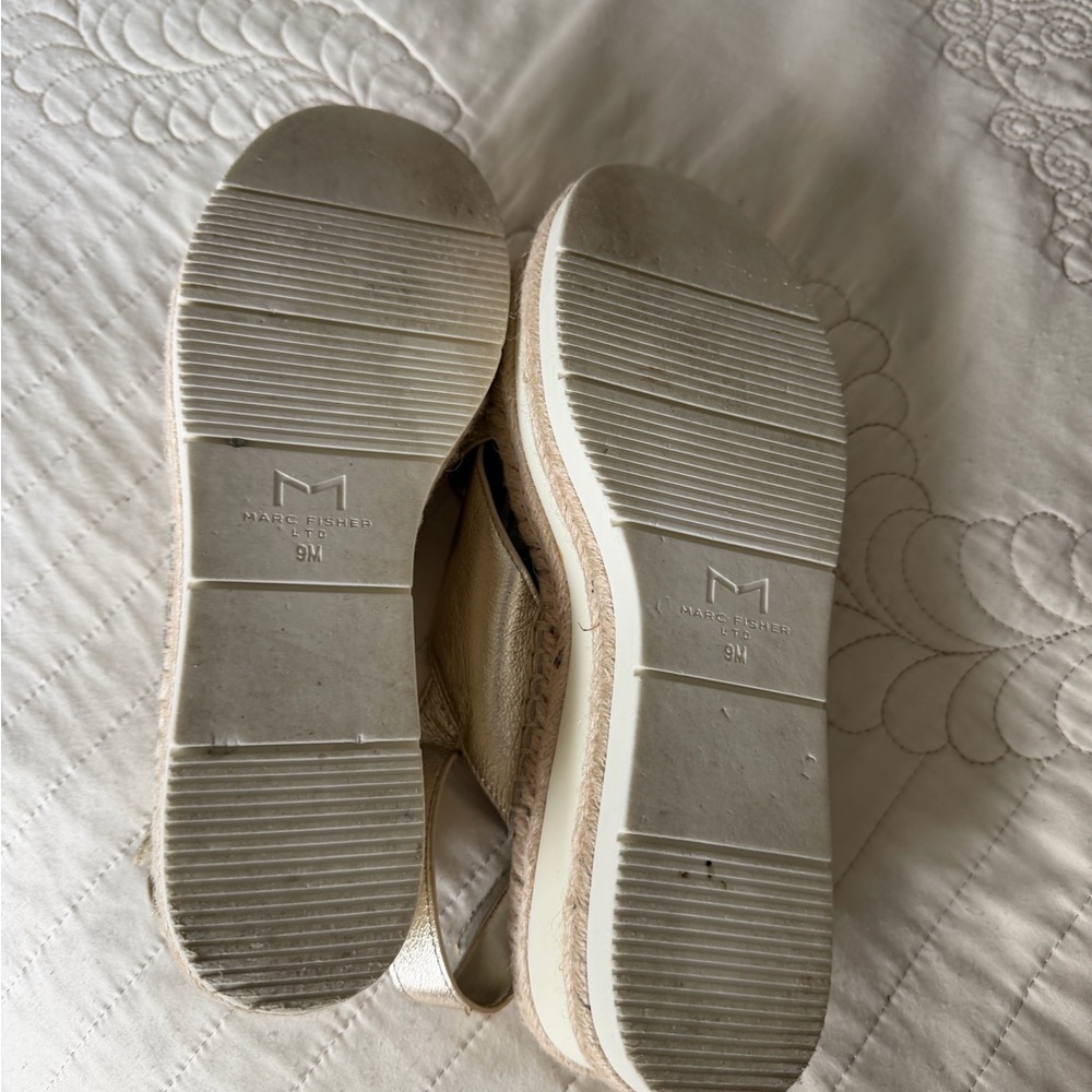 Marc Fisher Metallic Espadrille Wedges - LIKE NEW - Picture 10 of 10
